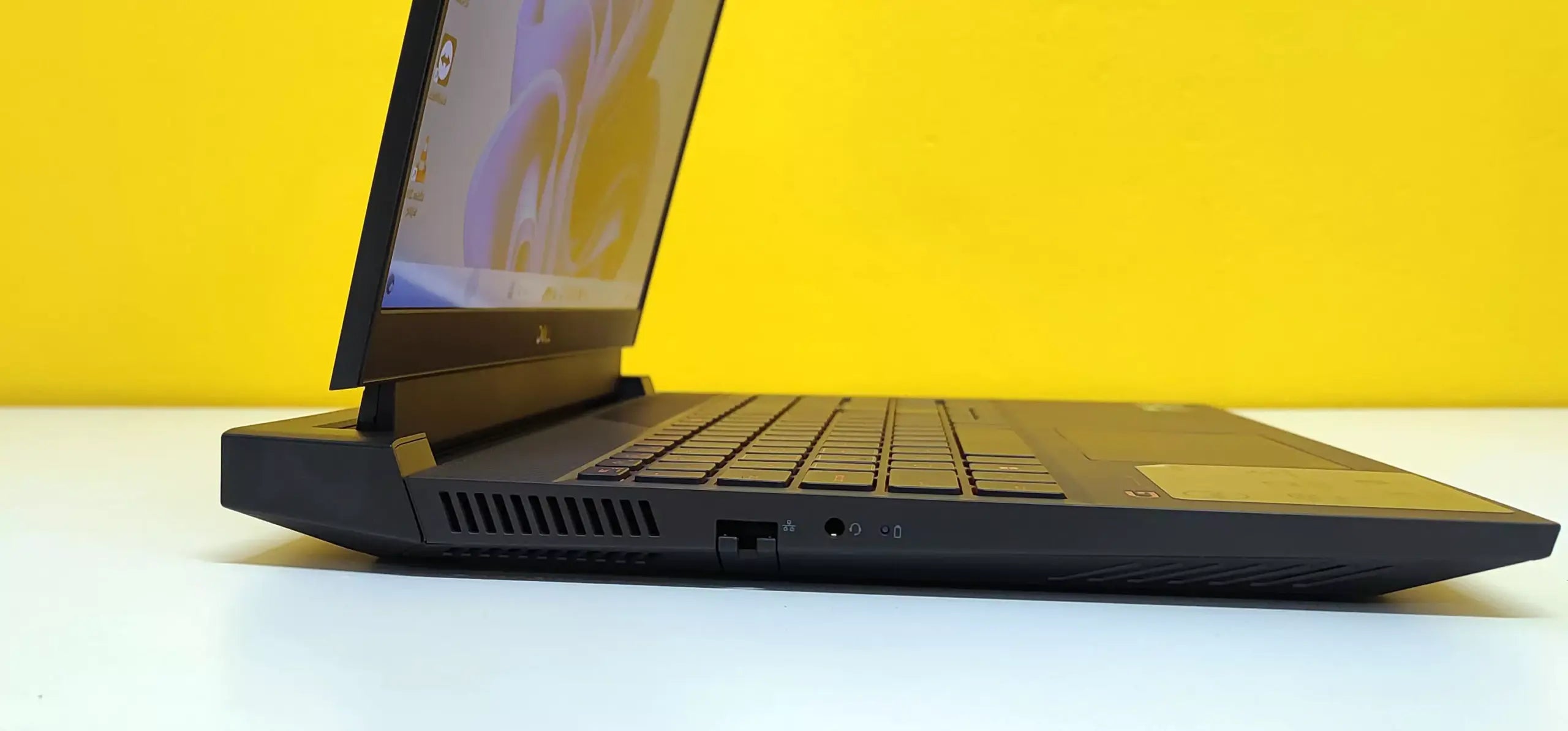 Dell G15 5511 Gaming notebook Dell G15 5511 Gaming notebook